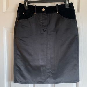 Valentino Spa 100% Silk Mini Skirt. Size 6